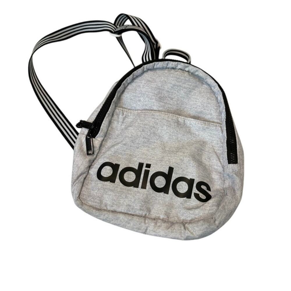 adult unisex small Adidas casual backpack BT 2987
